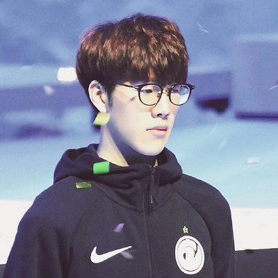 打出资格却还要让位，A队宣布Bubzkji给gla1ve让位