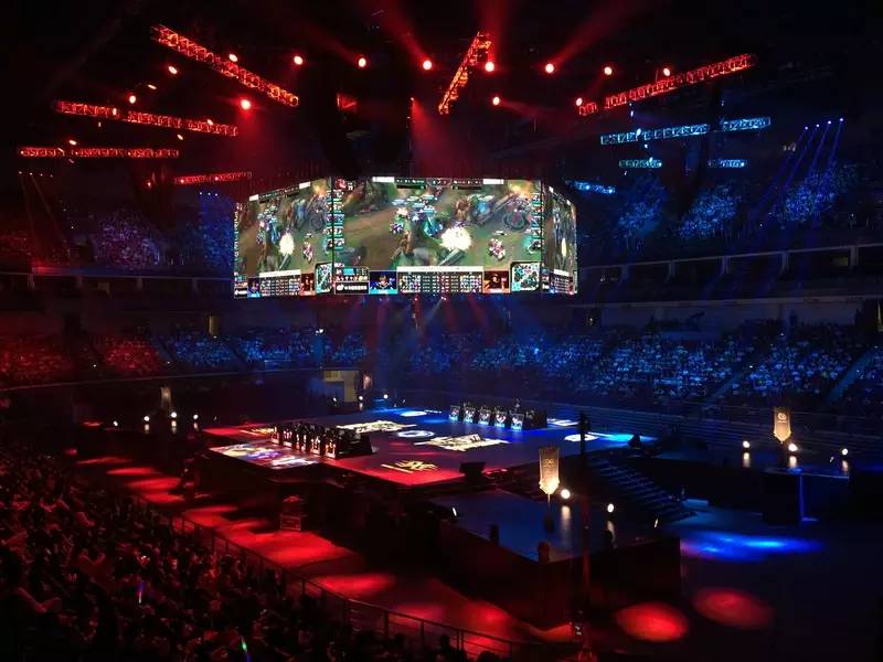 Liquid 和 Falcons 在 PGL 布加勒斯特 2025 的两场比赛后距离淘汰仅一步之遥