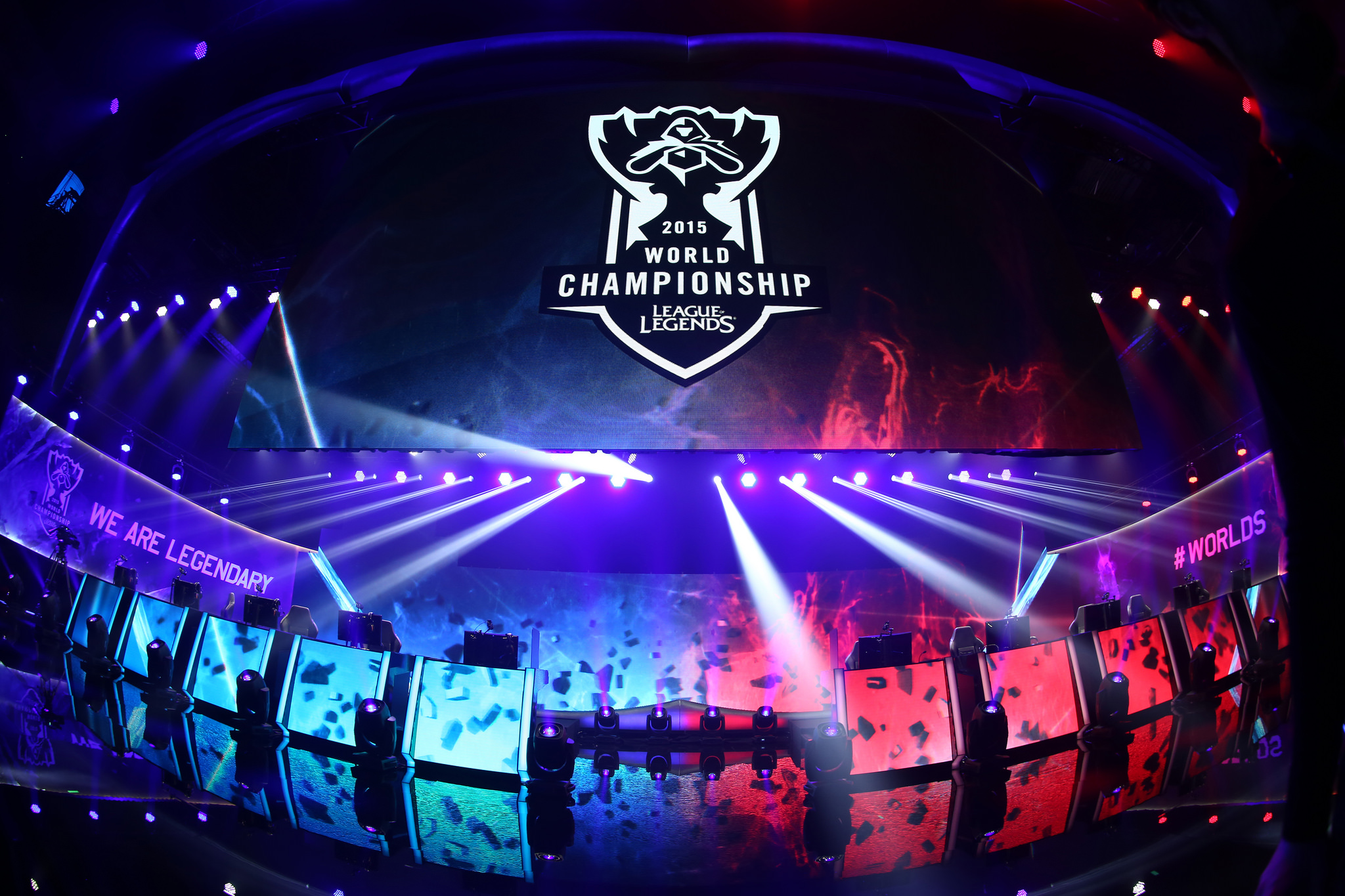 【赛后战报】绝境之间，TT横扫EDG拿下首胜保留出线希望